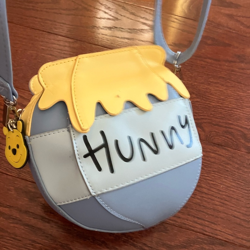 Winnie the Pooh Hunny Pot Crossbody Bag (imperfect)